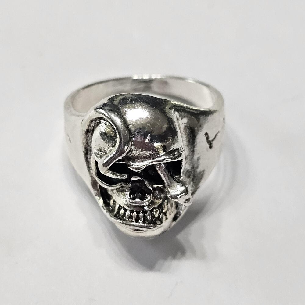Vintage Detailed Skull Ring – Gothic Biker Signet Band (Size 7.75)